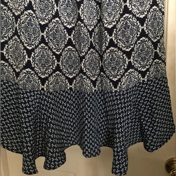 Beautiful Navy and white faux wrap skirt by Knox Rose size L - Picture 3 of 8